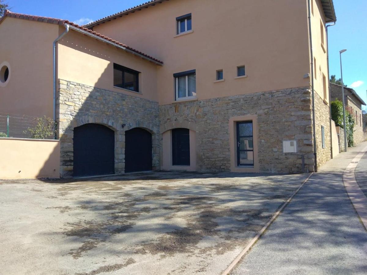 Studio Le Menascle Saint-Georges-de-Luzencon ภายนอก รูปภาพ