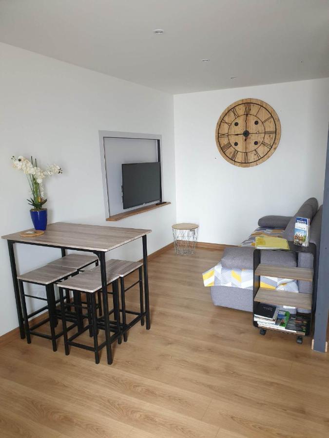 Studio Le Menascle Saint-Georges-de-Luzencon ภายนอก รูปภาพ
